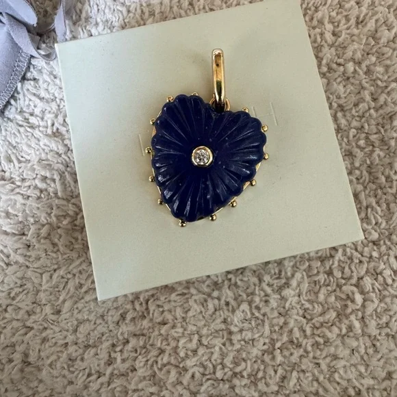 Thatch Lapis heart pendant - Picture 1 of 4